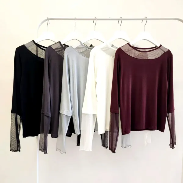 เสื้อยืดผู้หญิงแขนโปร่งแฟชั่น สวมใส่สบายและเข้ากันได้ง่าย