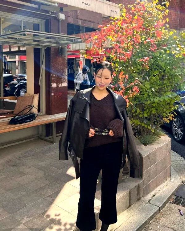 Chic Women's Jacket: The Perfect Blend of Elegance and Personality