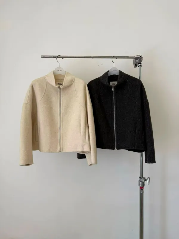 Stylish and Minimalist Women's Top, Comfortable Wool Blend Jacket