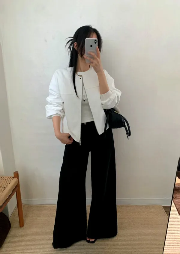 Stylish Minimalist Women's Jacket, Versatile Design for Various Occasions