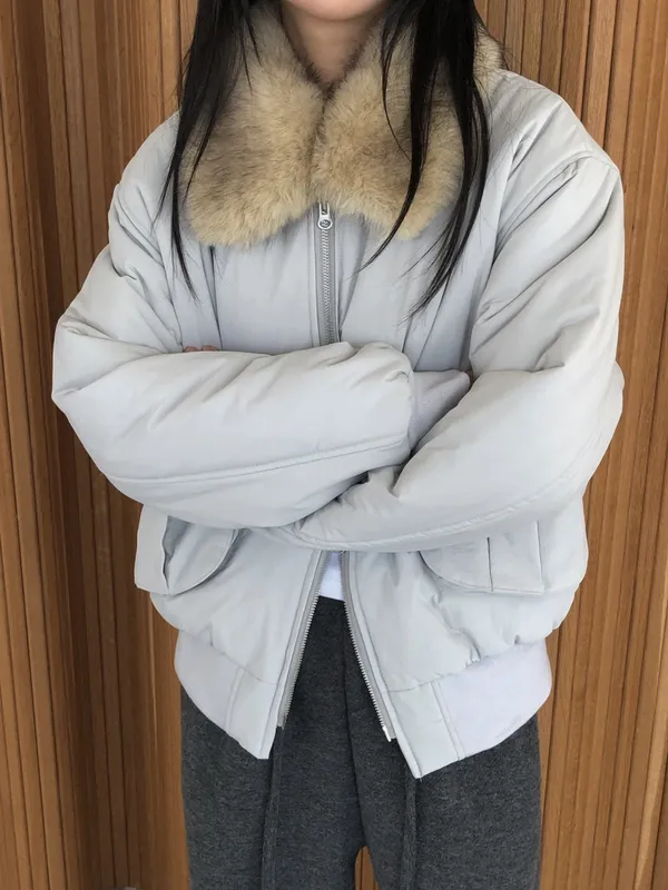Stylish Short Down Jacket with Fur Collar - Warm and Slimming