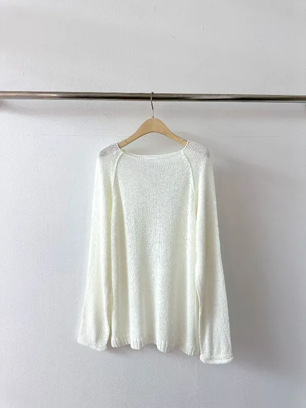Soft and Comfortable Women's Top, Perfect for Spring and Autumn Outfits