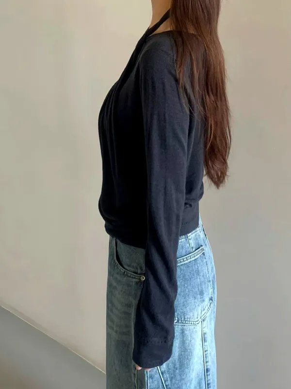 Atasan Wanita Elegan dan Minimalis, Selesa dan Versatile, Sesuai dengan Skirt Denim