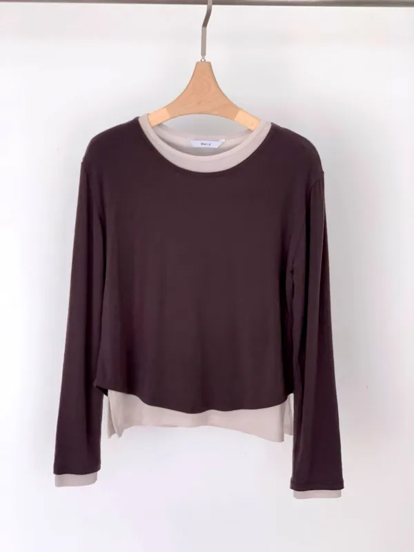 Minimalist Women's Top, Comfortable and Breathable for Everyday Wear