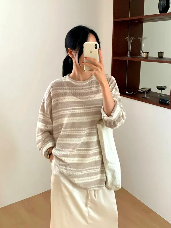 Minimalist Style Knit Sweater - Comfortable and Versatile for Spring and Autumn