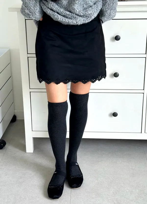 Elegant Black Lace Trim Skirt to Showcase Your Charming Aura