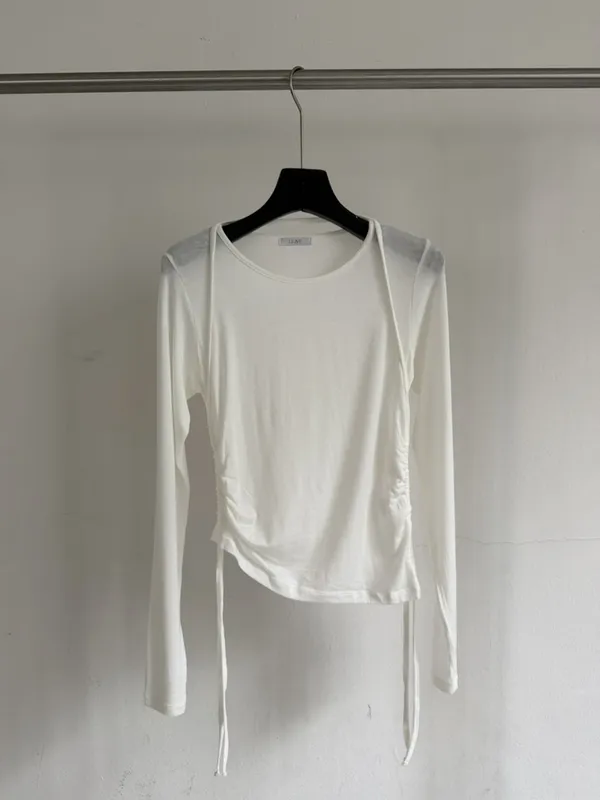 Minimalist White Long Sleeve T-Shirt, Fashionable and Versatile