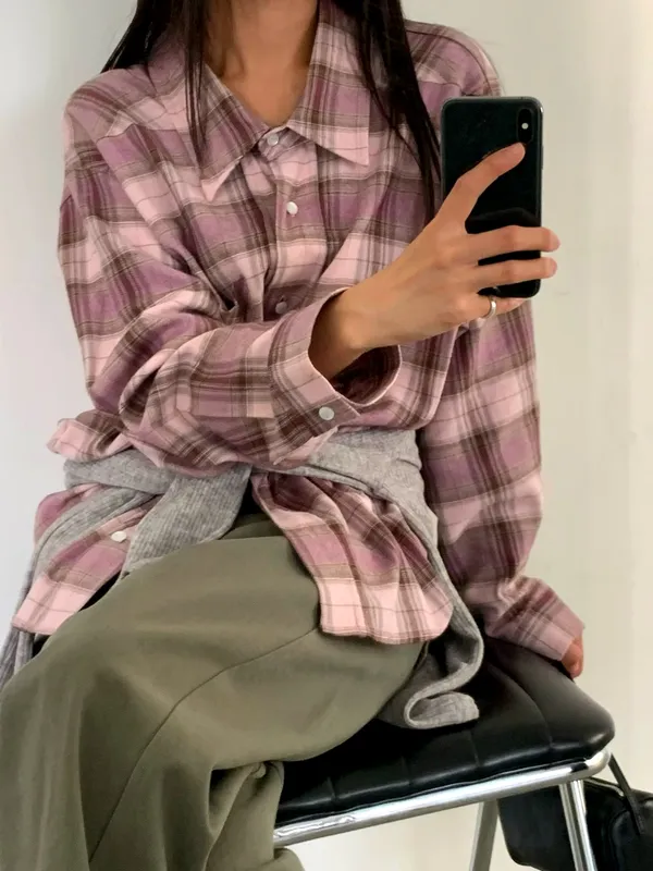 Elegant Plaid Women's Top - Comfortable and Stylish