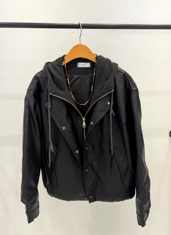 Stylish Black Women's Jacket, Casual Style, Comfortable and Versatile