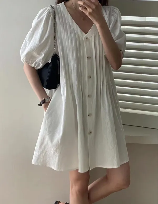 Gaun Lengan Puff V-Neck yang Segar dan Elegan