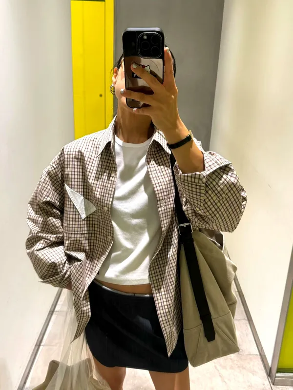 Stylish Plaid Shirt - Effortlessly Showcase Your Personality