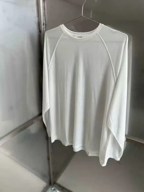 Minimalist Comfortable White Long Sleeve T-Shirt for Casual Wear