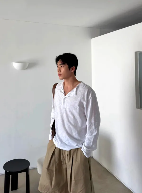 Men's Long Sleeve T-Shirt - Comfortable and Versatile for Spring and Autumn