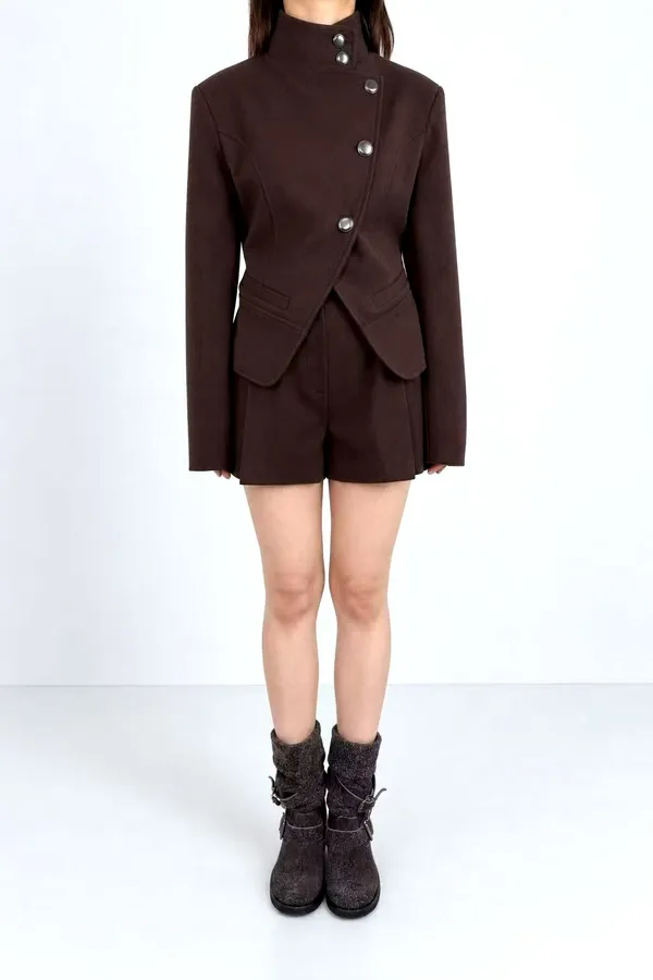Stylish and Minimalist Women's Shorts, Elegant and Comfortable
