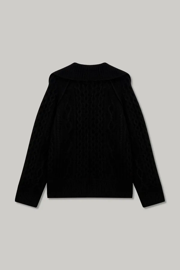 Classic Black Knitted Top - Fashionable and Versatile