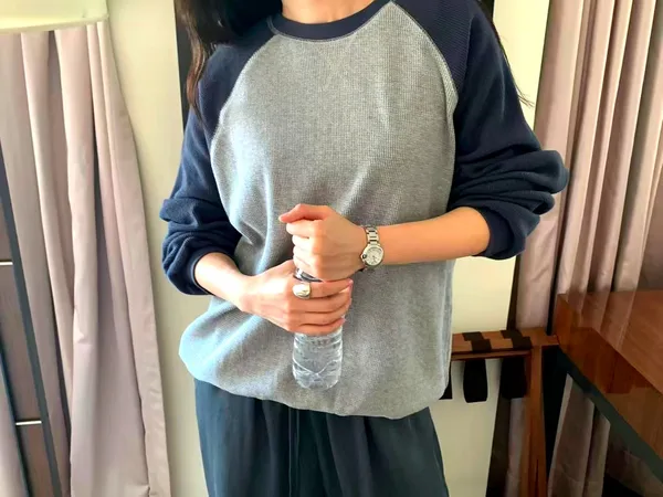 Trendy Casual Women's Top - Comfortable and Versatile for Everyday Wear