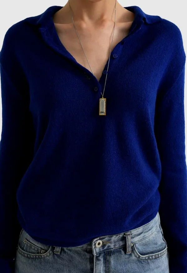 Classic Blue Sweater - Comfortable, Versatile, Elegant and Fashionable