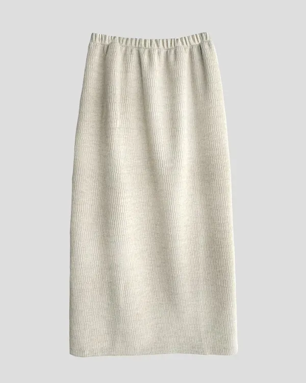 Stylish and Comfortable Women's Midi Skirt - Elegant and Versatile