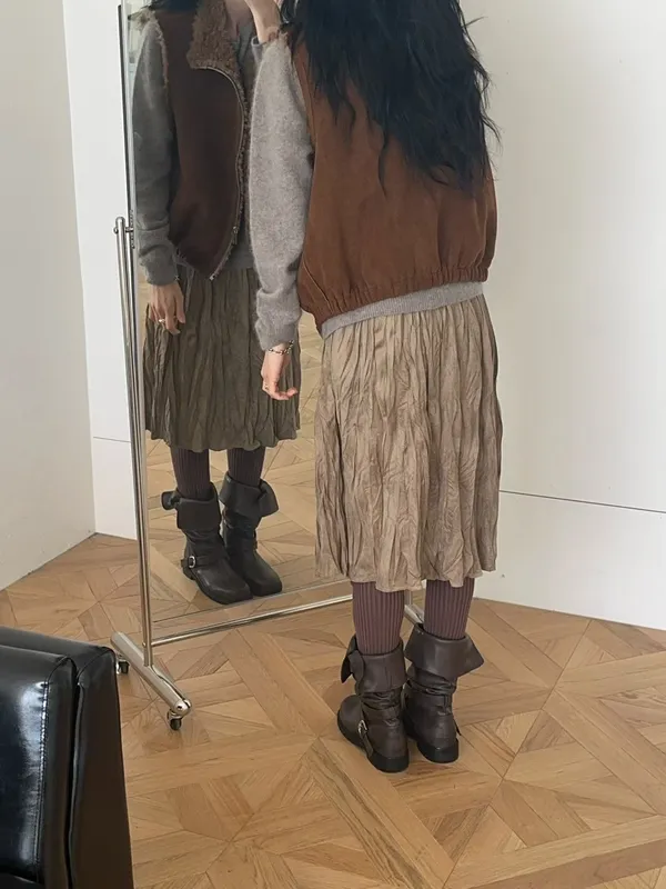 Fashionable Versatile Women's Midi Skirt, Lightweight and Flowing, Perfect for Spring and Autumn