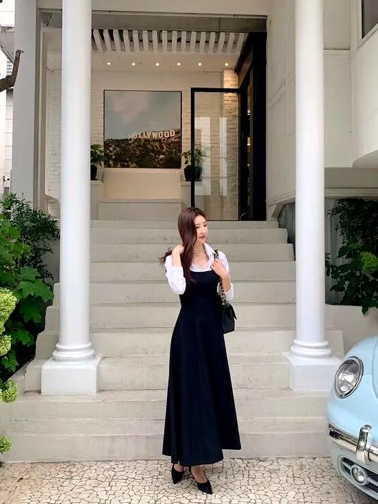Elegant Black Dress to Showcase Your Charming Aura
