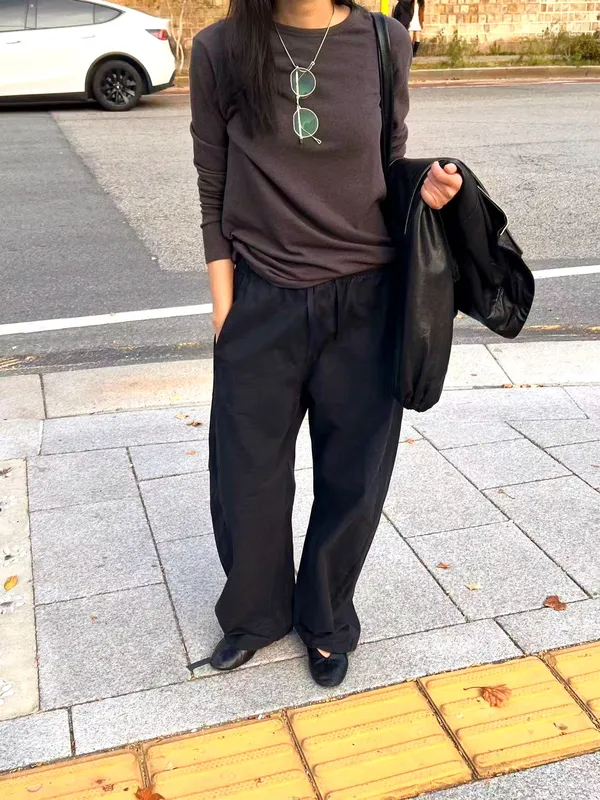 時尚休閒寬松褲，舒適百搭，適合日常穿搭