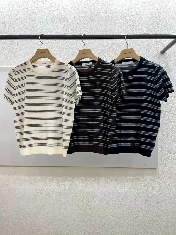 Stylish Striped Women's Top - Comfortable and Versatile