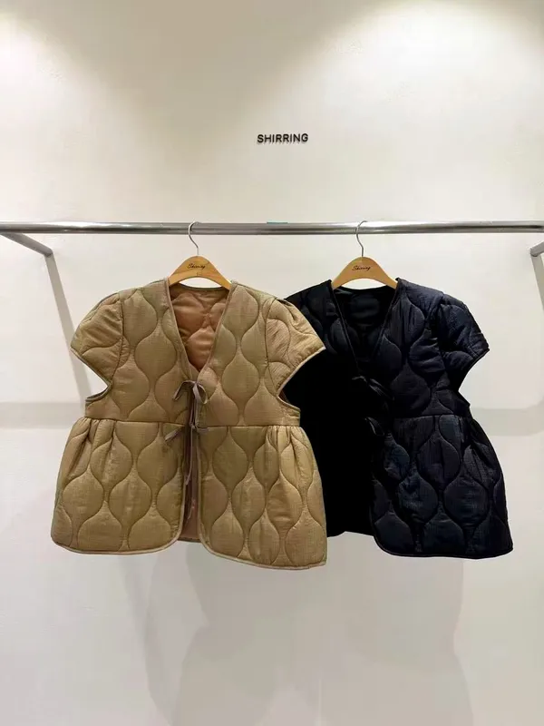 Stylish Women's Vest Jacket, Lightweight and Warm, Perfect for Fall and Winter