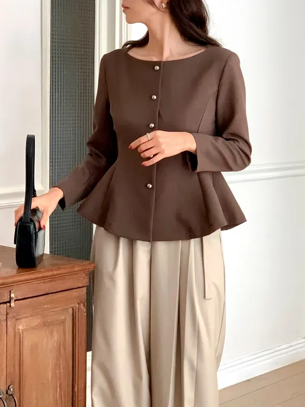 เสื้อแจ็คเก็ตผู้หญิงสุดหรู ดีไซน์เรียบง่าย แมทช์ได้อย่างลงตัว