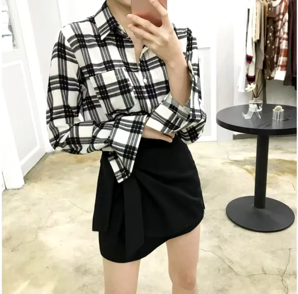 Stylish Plaid Shirt - Elegant and Versatile to Showcase Your Unique Charm