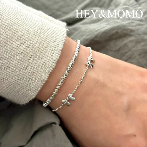 Stylish Silver Women's Bracelet, Elegant and Minimalist Design Bracelet