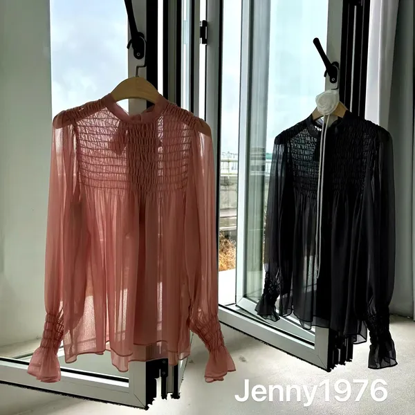 Lightweight and Breathable Women's Top - Elegant and Fashionable