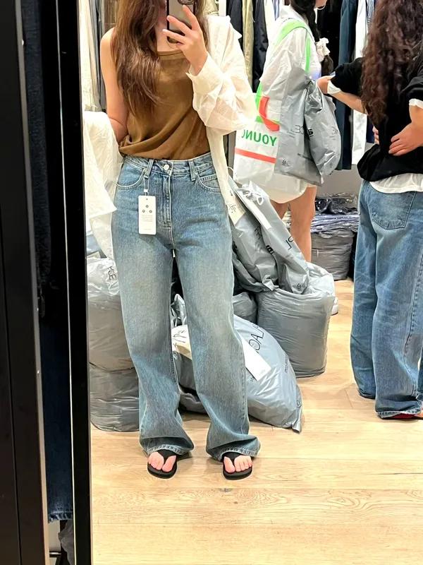 Stylish Loose-Fit Jeans, Comfortable and Versatile, Perfect for Summer