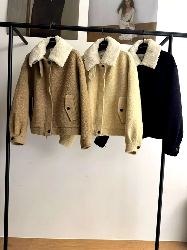 Warm and Comfortable Women's Jacket, Stylish and Versatile
