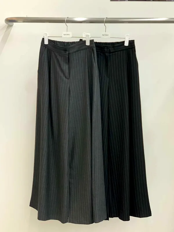 Fashionable Striped Women's Pants, Elegant and Comfortable for Various Occasions