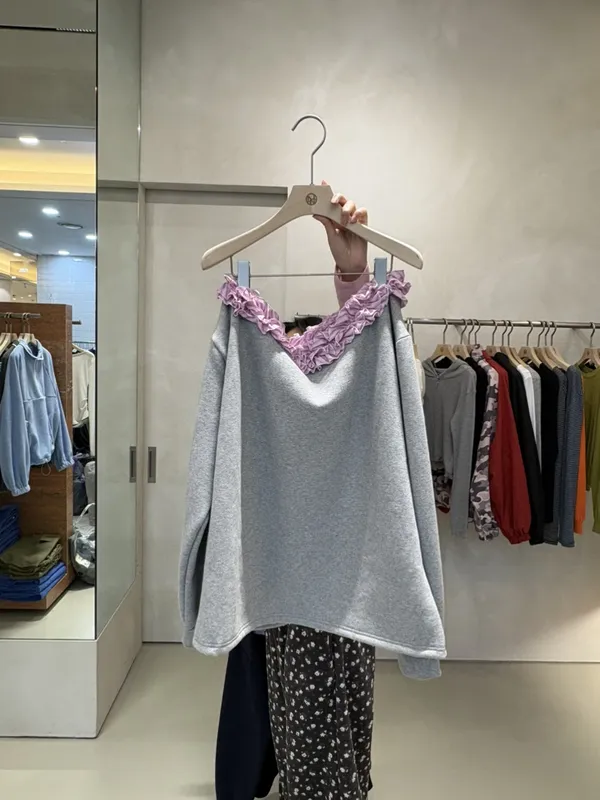 Sweet Lace Collar Gray Sweatshirt