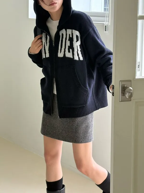 Fashionable Letter Embroidered Cardigan