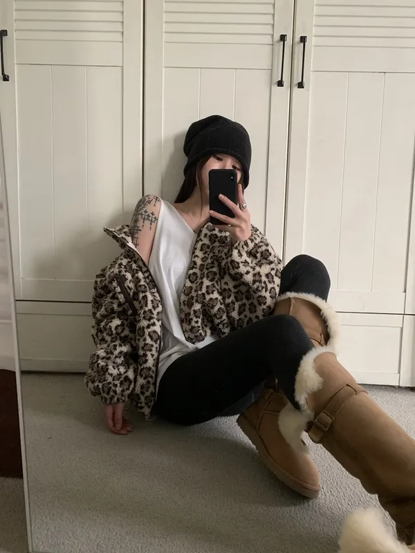 Fashionable Leopard Print Coat, Warm and Comfortable, Perfect Match