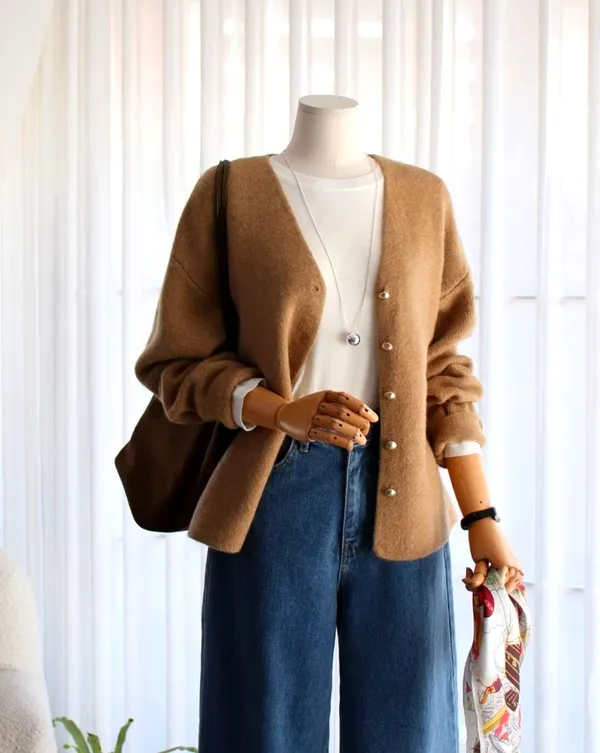 Warm and Comfortable Women's Cardigan, Elegant and Fashionable