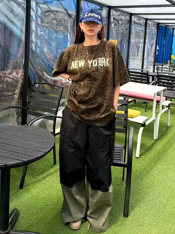 Fashionable Casual Leopard Print T-Shirt - Showcase Your Unique Style