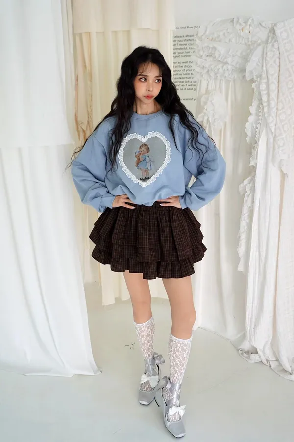 Sweet and Cute Mini Skirt Paired with Fashionable Hoodie
