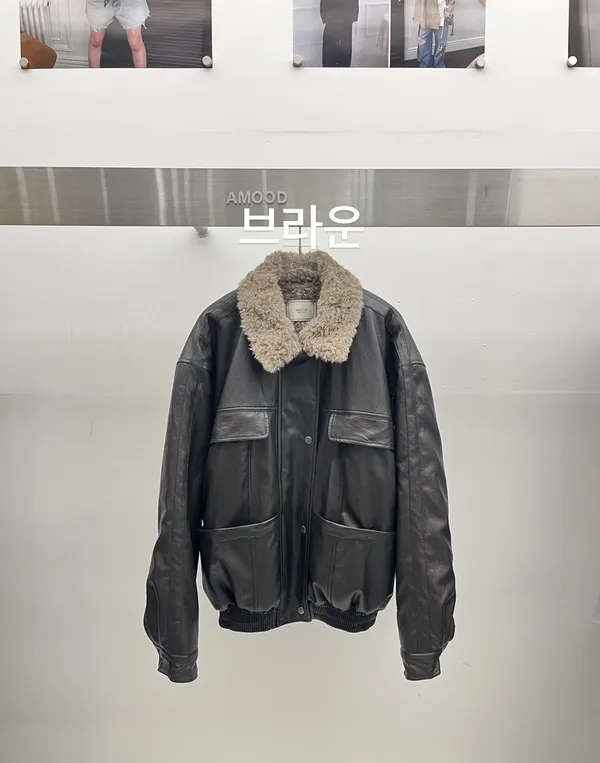 Stylish Leather Jacket with Wool Collar - Elegant and Warm