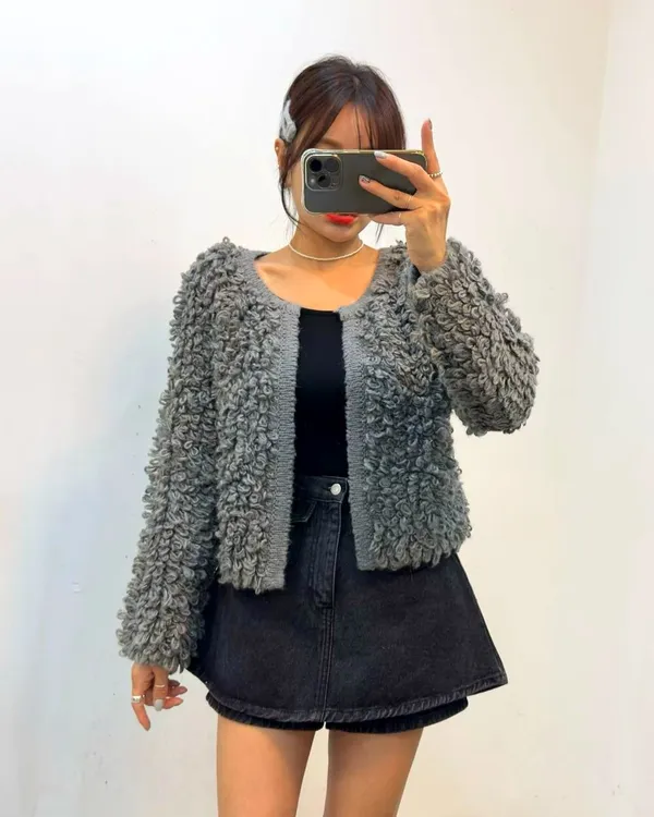 Áo khoác nhung thời trang cho nữ