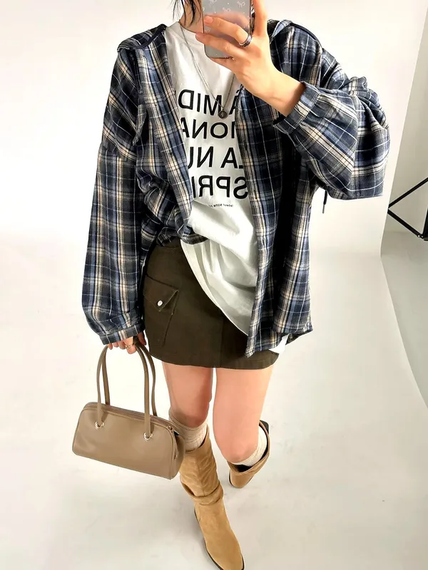Stylish Plaid Women's Top - Casual Comfort for Perfect Pairing