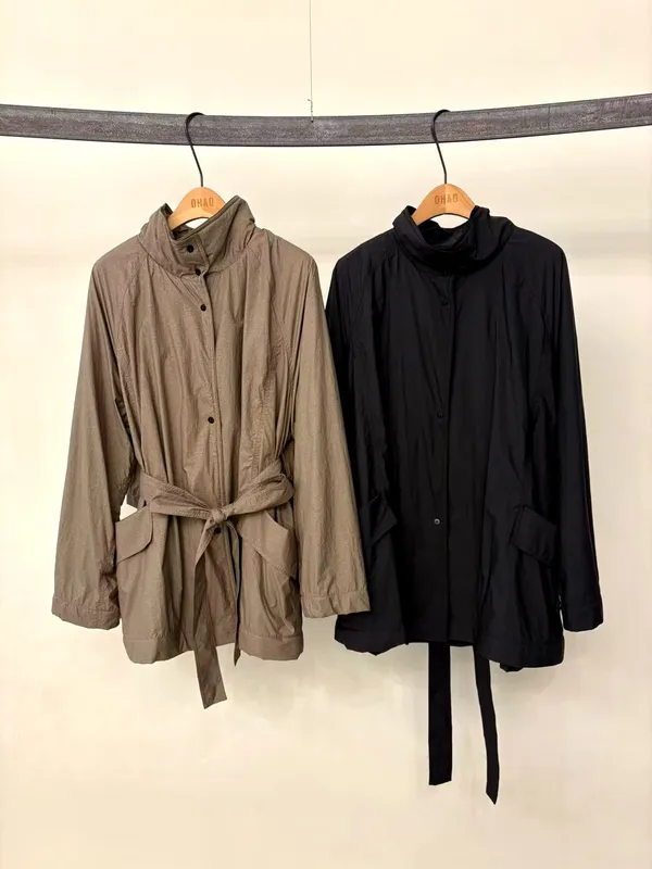 Stylish Women's Jacket - Lightweight and Comfortable for Perfect Pairing