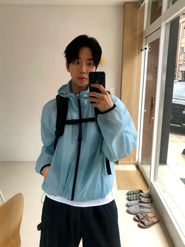 가벼운 통기성 남성 상의, 패셔너블한 캐주얼 스타일