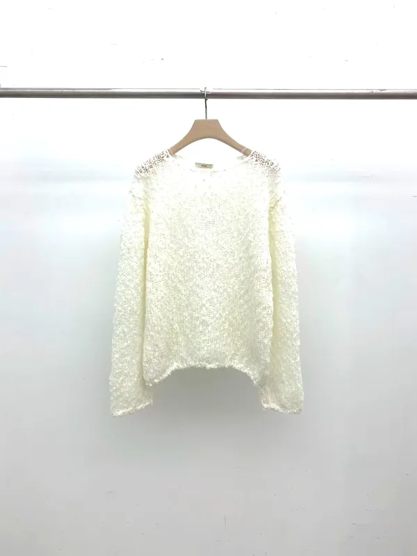 Soft and Comfortable Sweater to Warm Your Every Day