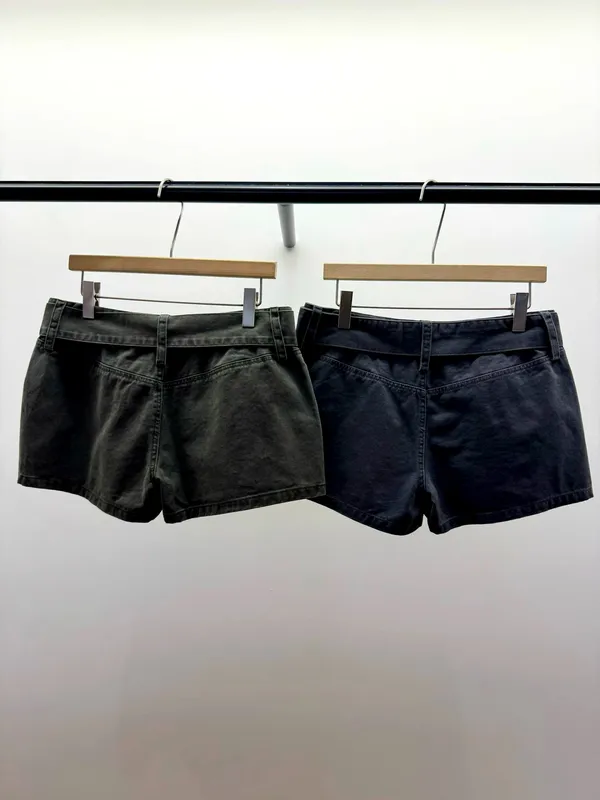 Stylish Versatile Women's Shorts - Comfortable and Casual