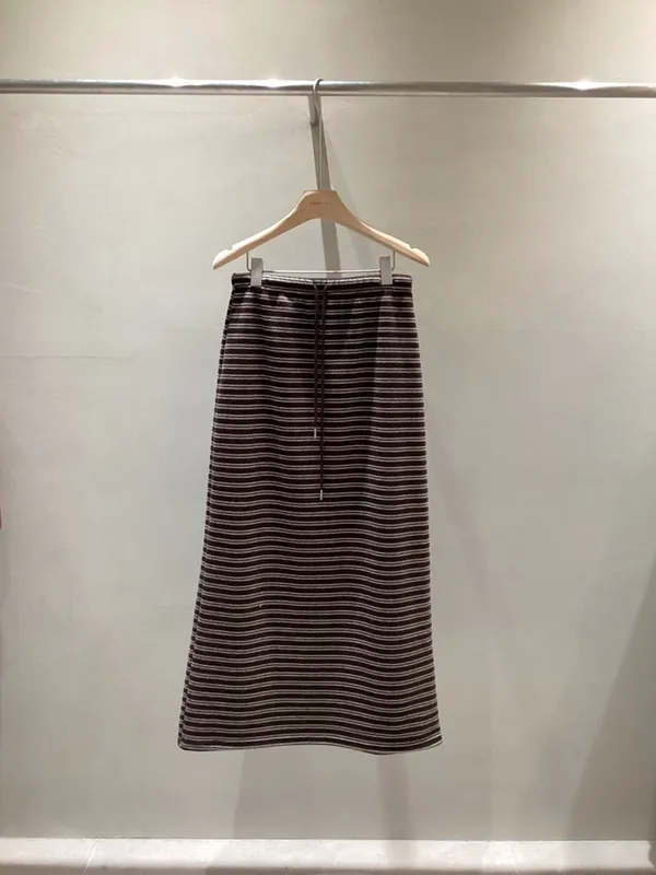 Striped High-Waisted Maxi Skirt - Elegant Style for Any Occasion