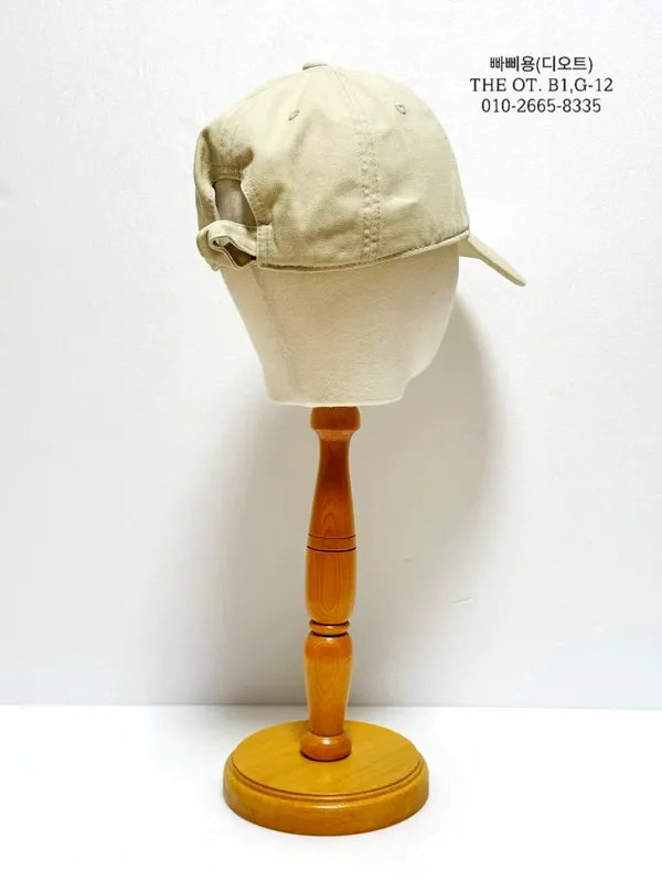 Stylish Minimalist Women's Baseball Cap - Versatile Casual Wear