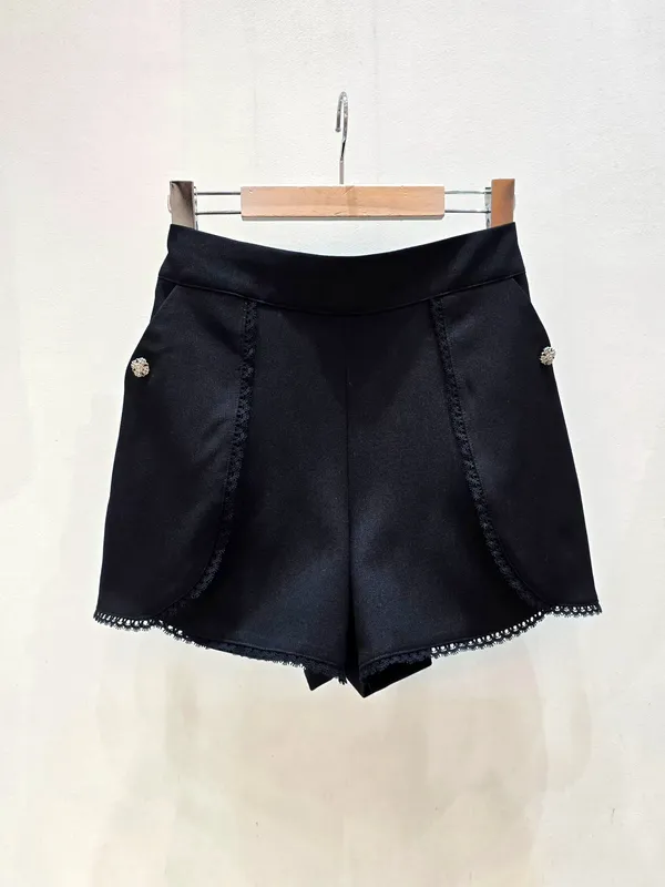 Stylish Minimalist Black Shorts with Elegant Slim Fit Design